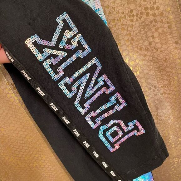 PINK Victoria’s Secret Mermaid Flip Sequin Bling Black Yoga Leggings, Medium - Picture 6 of 9